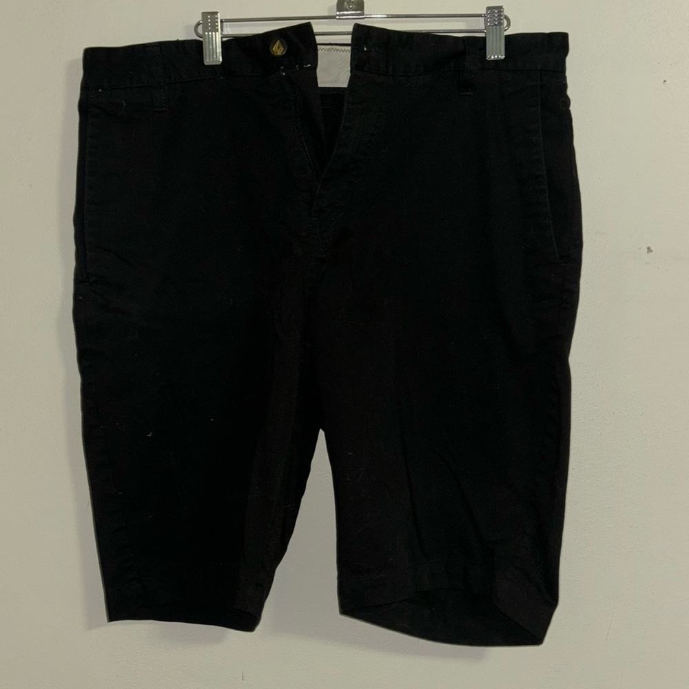 Men’s black dress shorts 🖤